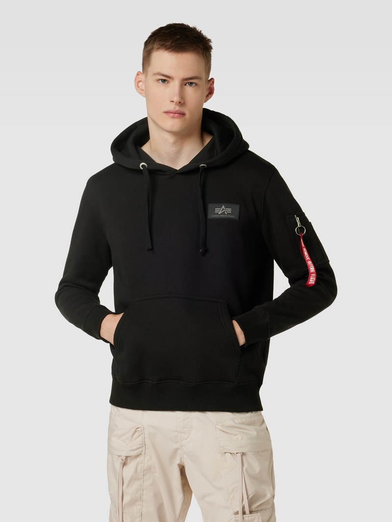 Hoodie mit Label-Applikation Modell 'Camo' in schwarz