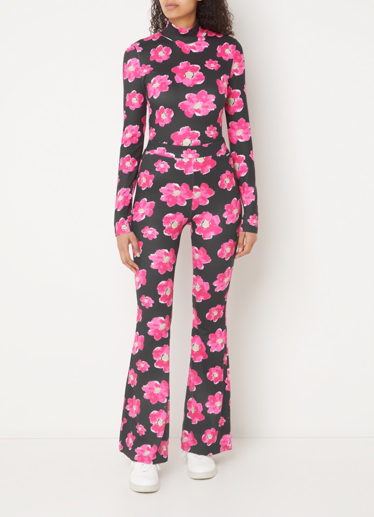 Colorful Rebel Neyo top with floral print and stand-up collar