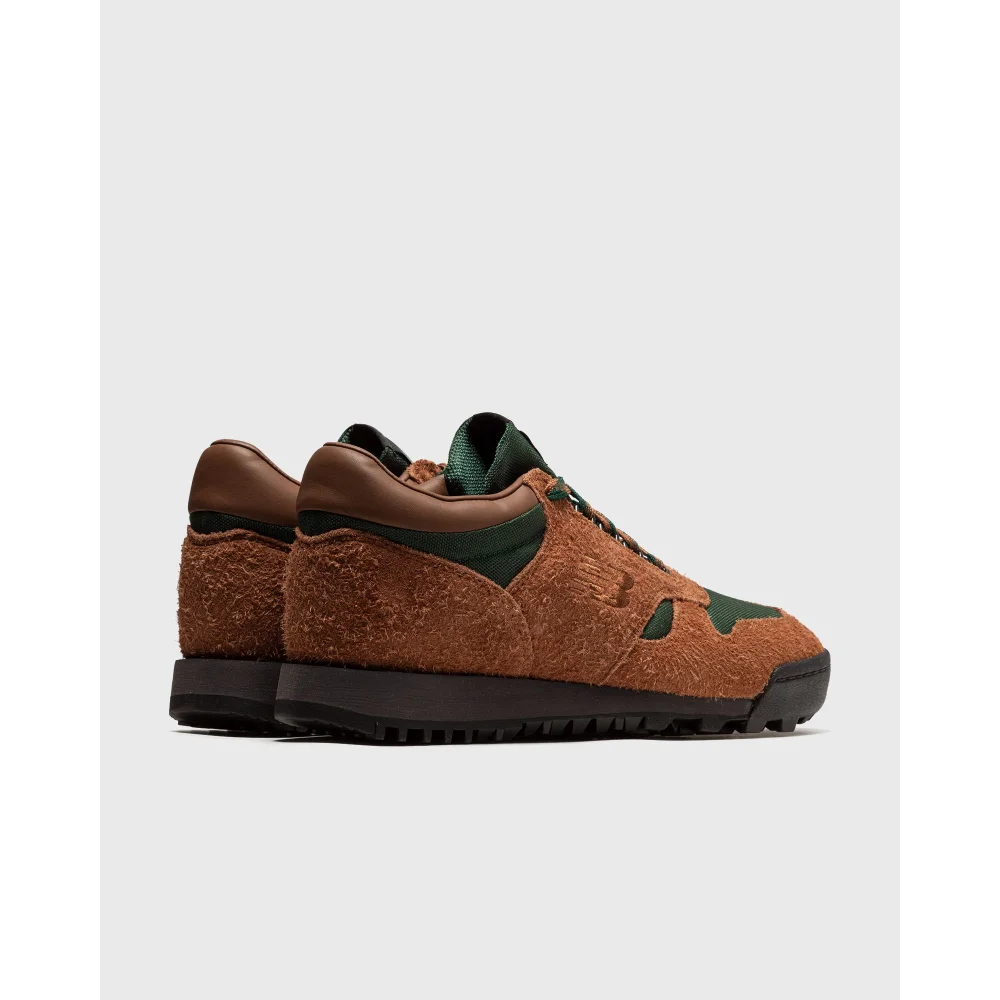New Balance Rainier Low UALGSBG / braun