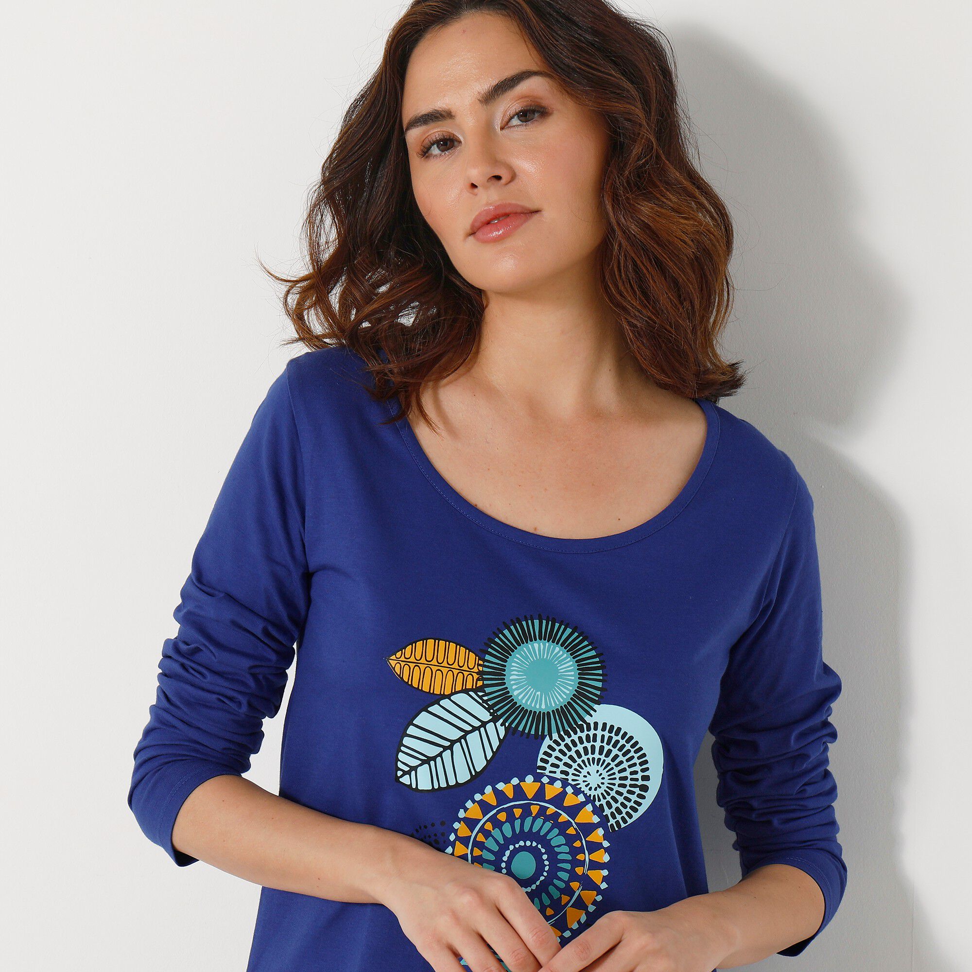 Chemise de nuit courte manches longues motif « rosace »