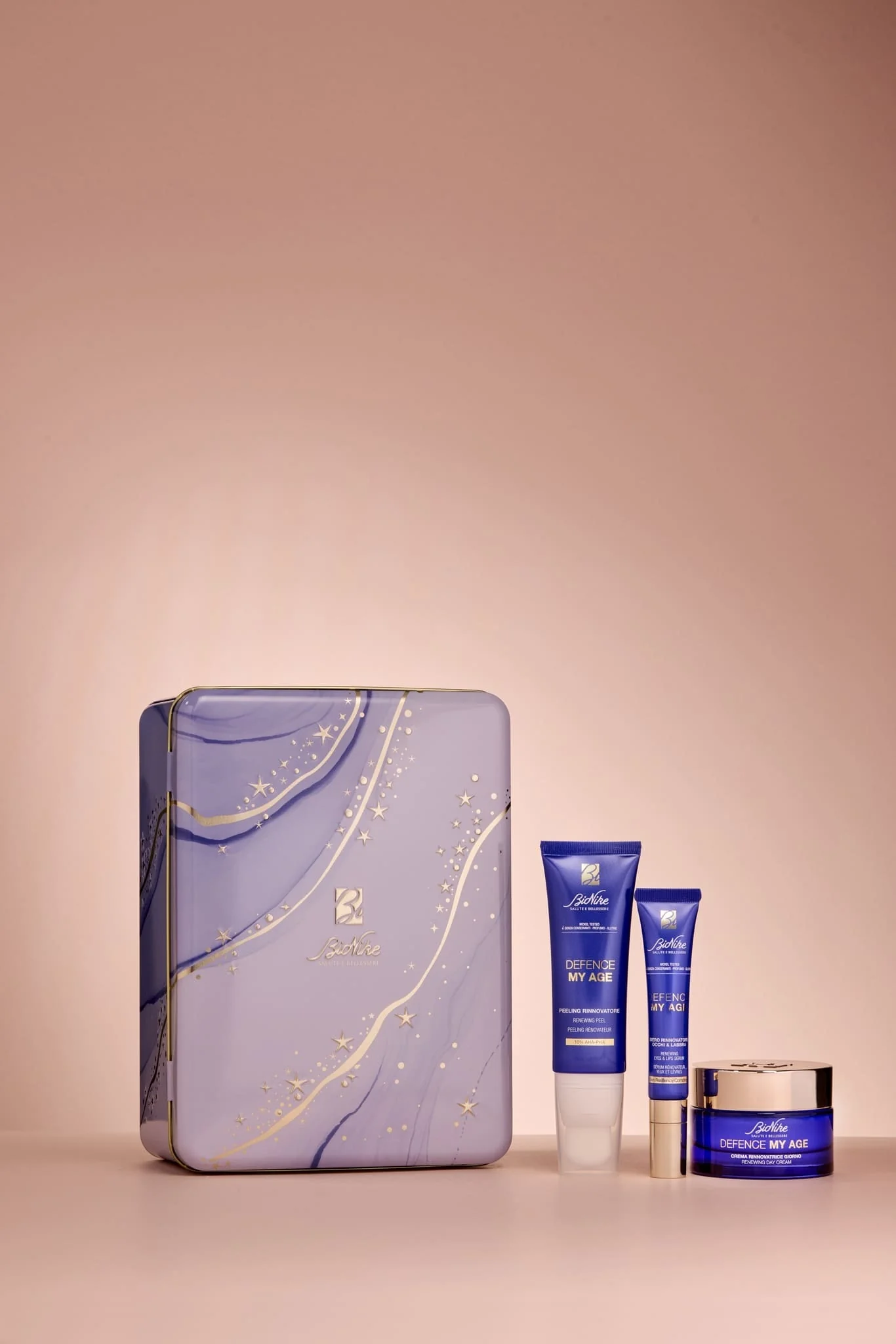 Defense My Age DEFENSE MY AGE Weihnachtsset 2025 - Anti-Falten-Box, Gesichtspeeling