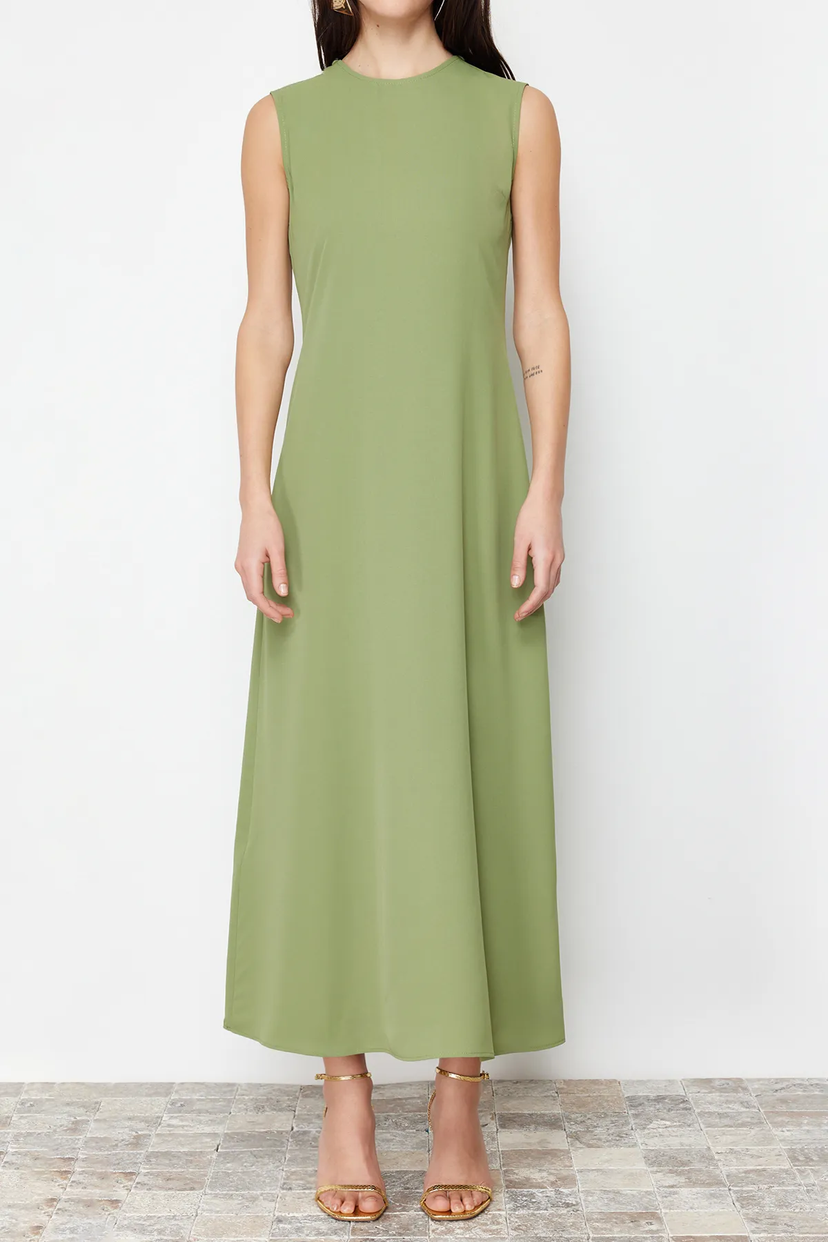 Trendyol Modest  Khakifarbenes gewebtes Kaftan-Abendkleid TCTSS24DB00000