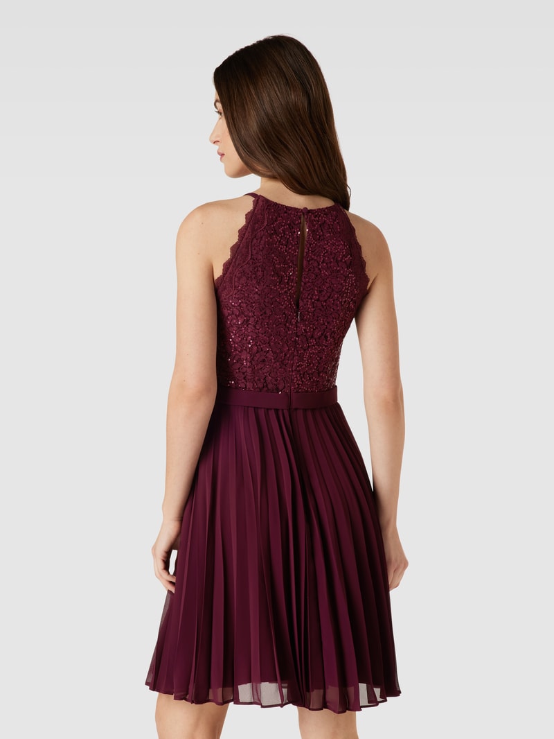 Cocktailkleid mit Plisseefalten in bordeaux rot