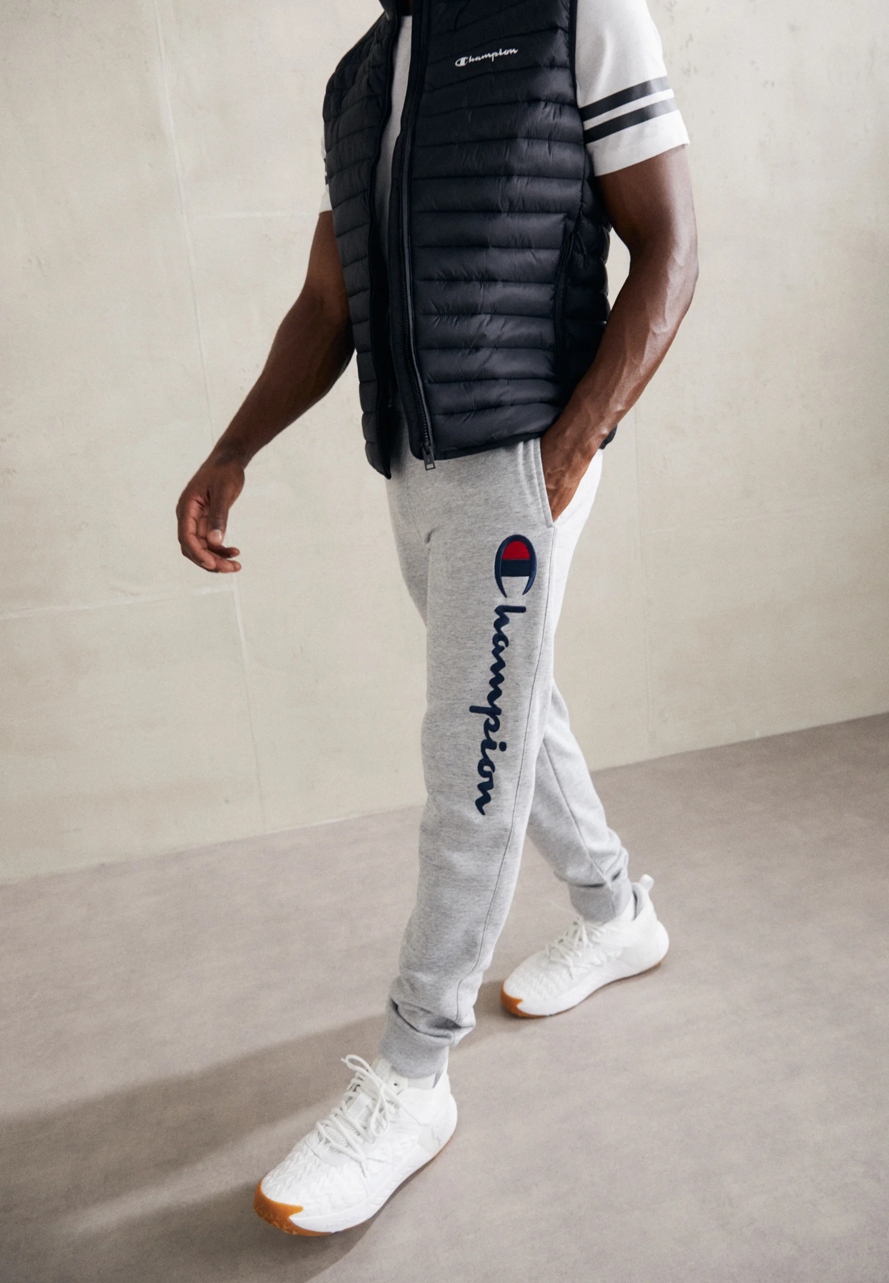 Champion ICONS CUFF PANTS LARGE LOGO - Pantalones deportivos