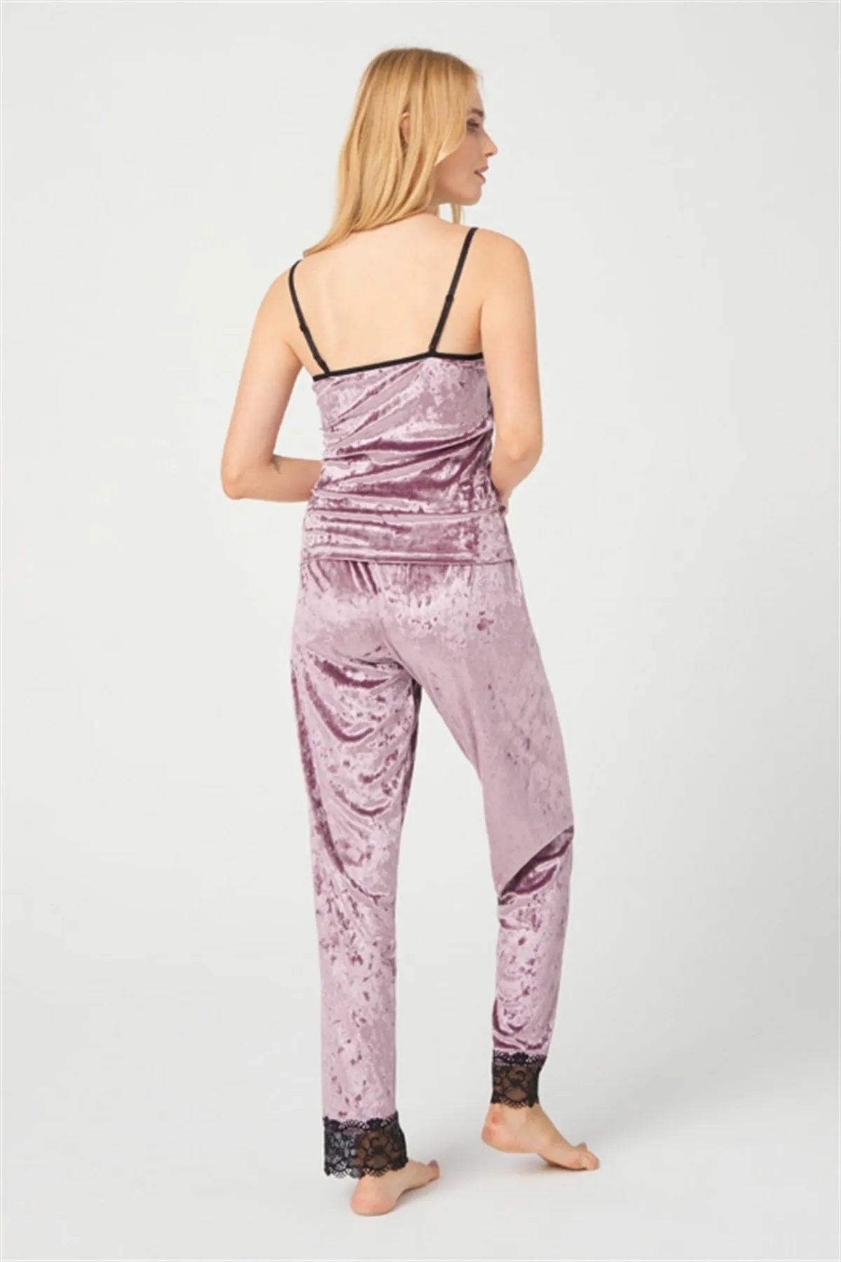 Cottonhill  Damen-Pyjama-Set aus Samt mit Puderspitze und detailliertem Detail
