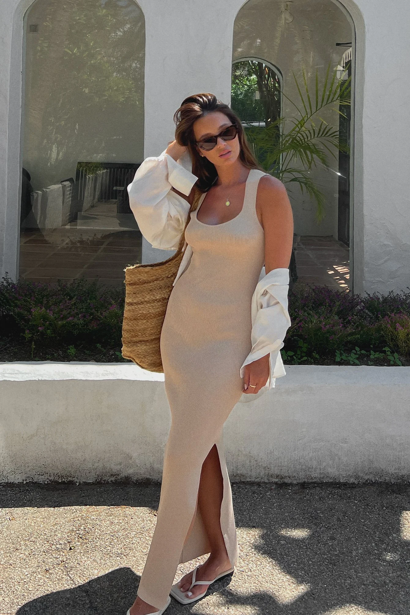 Geripptes Maxikleid mit Seitenschlitz