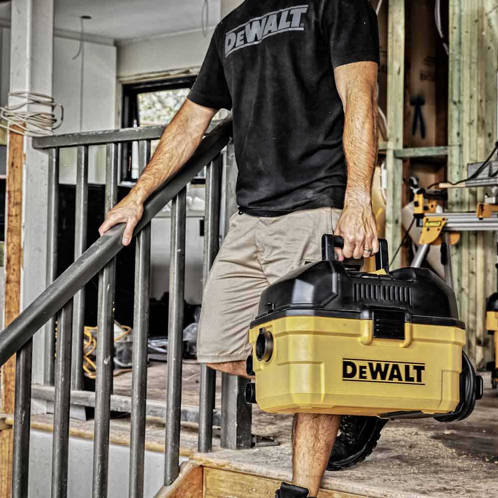 DEWALT 15-Litre Polyurethane Body Wet  &  Dry Vacuum DXV15T