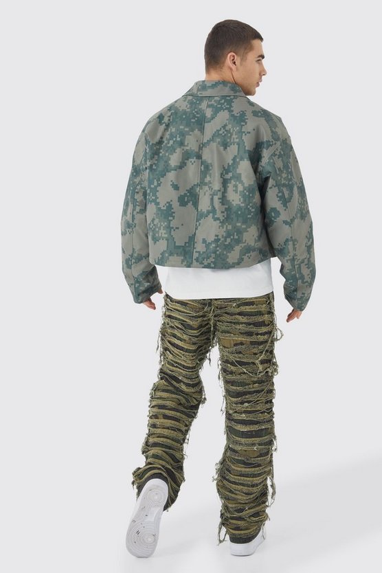 Lockere zerrissene Camouflage-Hose