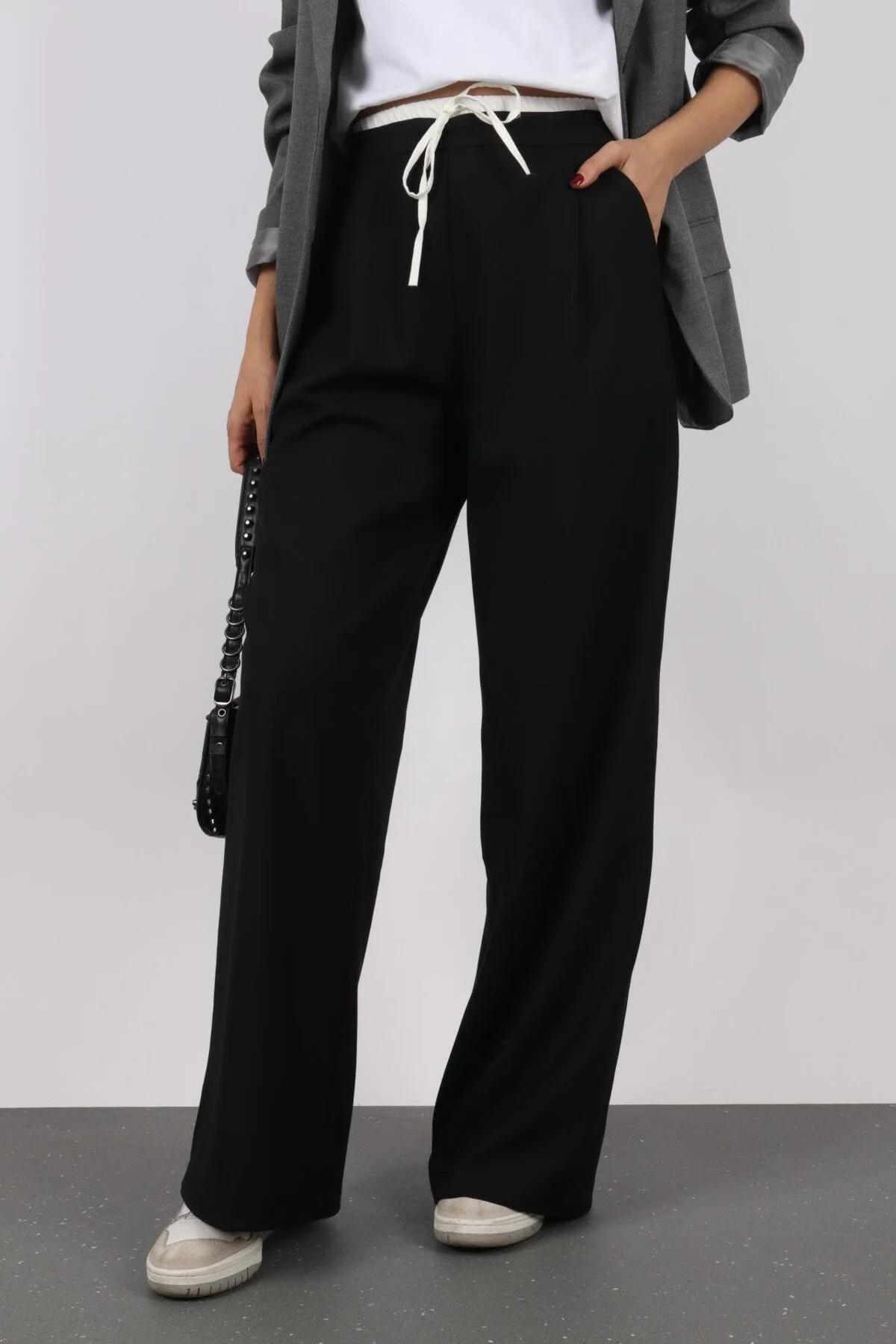 Laluvia  Schwarze Palazzo-Hose mit verzierter Taille