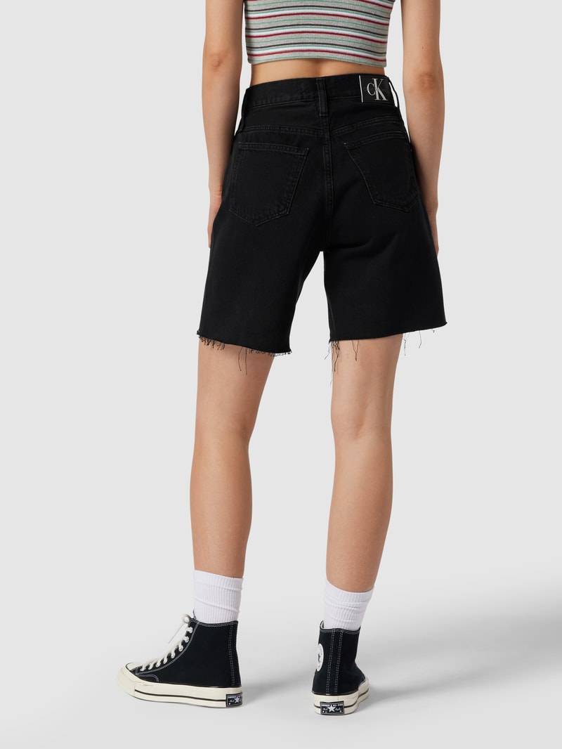 High Waist Jeansshorts aus Baumwolle in schwarz