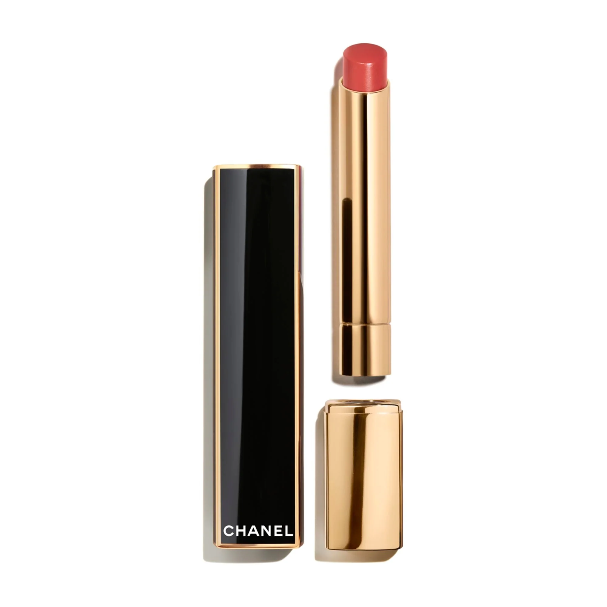 ROUGE ALLURE L'EXTRAIT - LA BARRA DE LABIOS DE ALTA INTENSIDAD CON EXTRACTO DE LUZ Y CUIDADO. RECARGABLE.