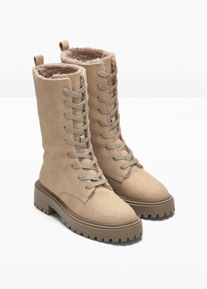 Schnürstiefel