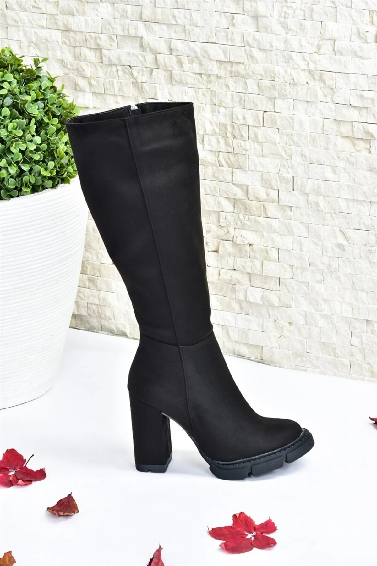Fox Shoes  Schwarze Wildleder-Damenstiefel mit hohem Absatz L282770102