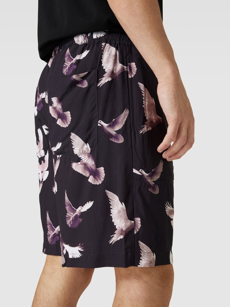Shorts aus Viskose mit Allover-Muster in schwarz