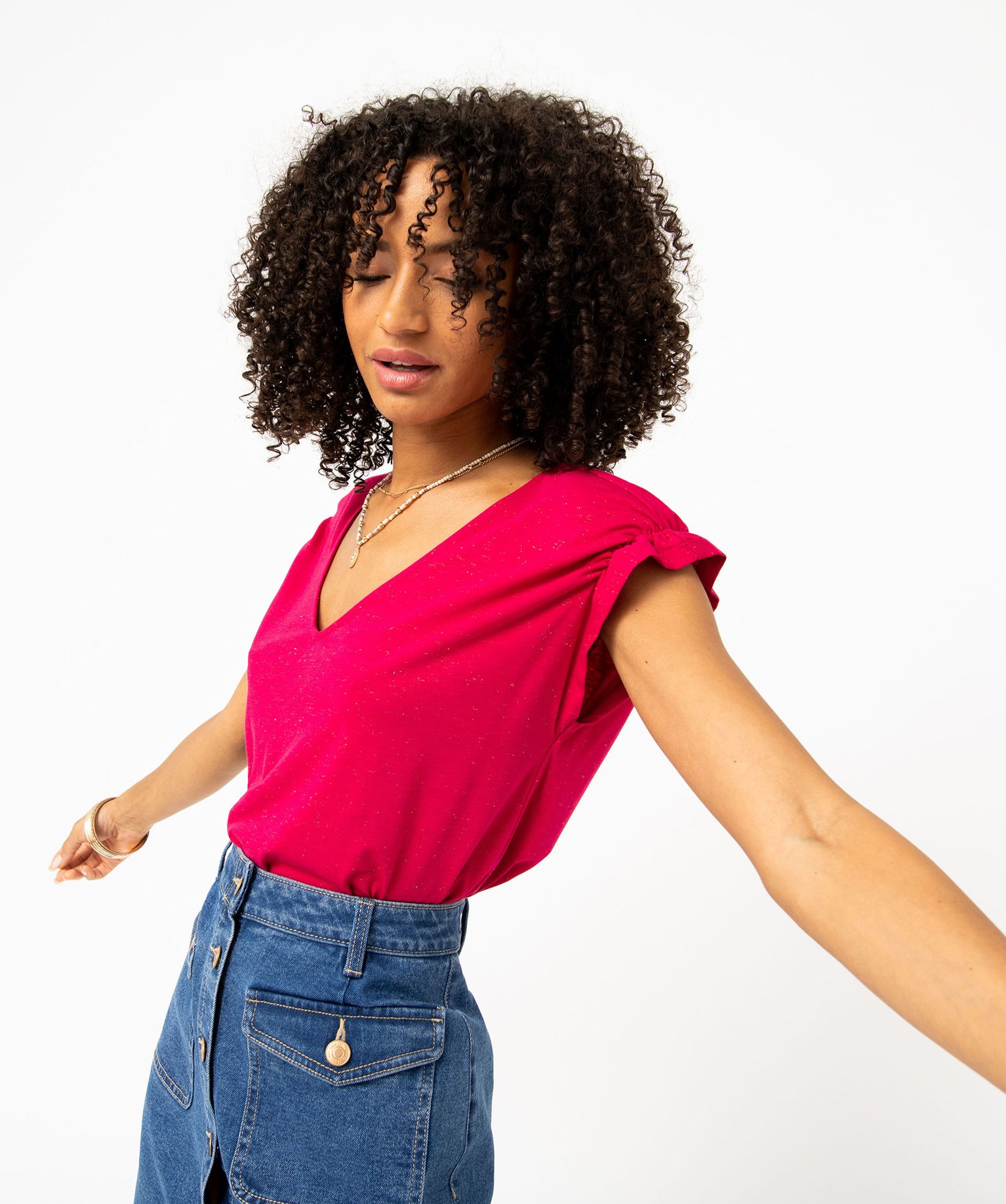 Tee-shirt femme à manches courtes froncées et col V rose | GEMO