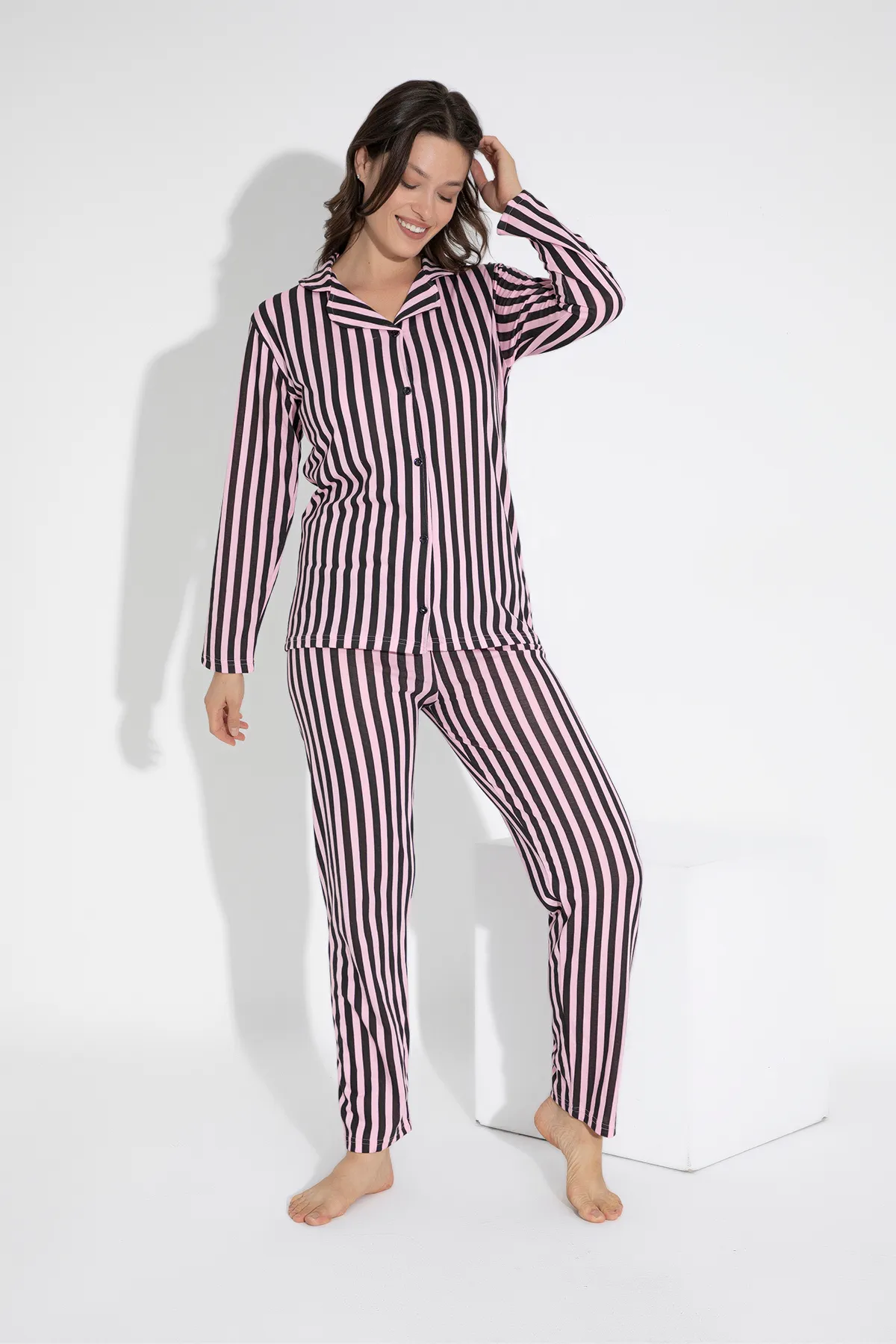 STRAWBERRY  Pyjama-Set aus Baumwolle mit Knöpfen