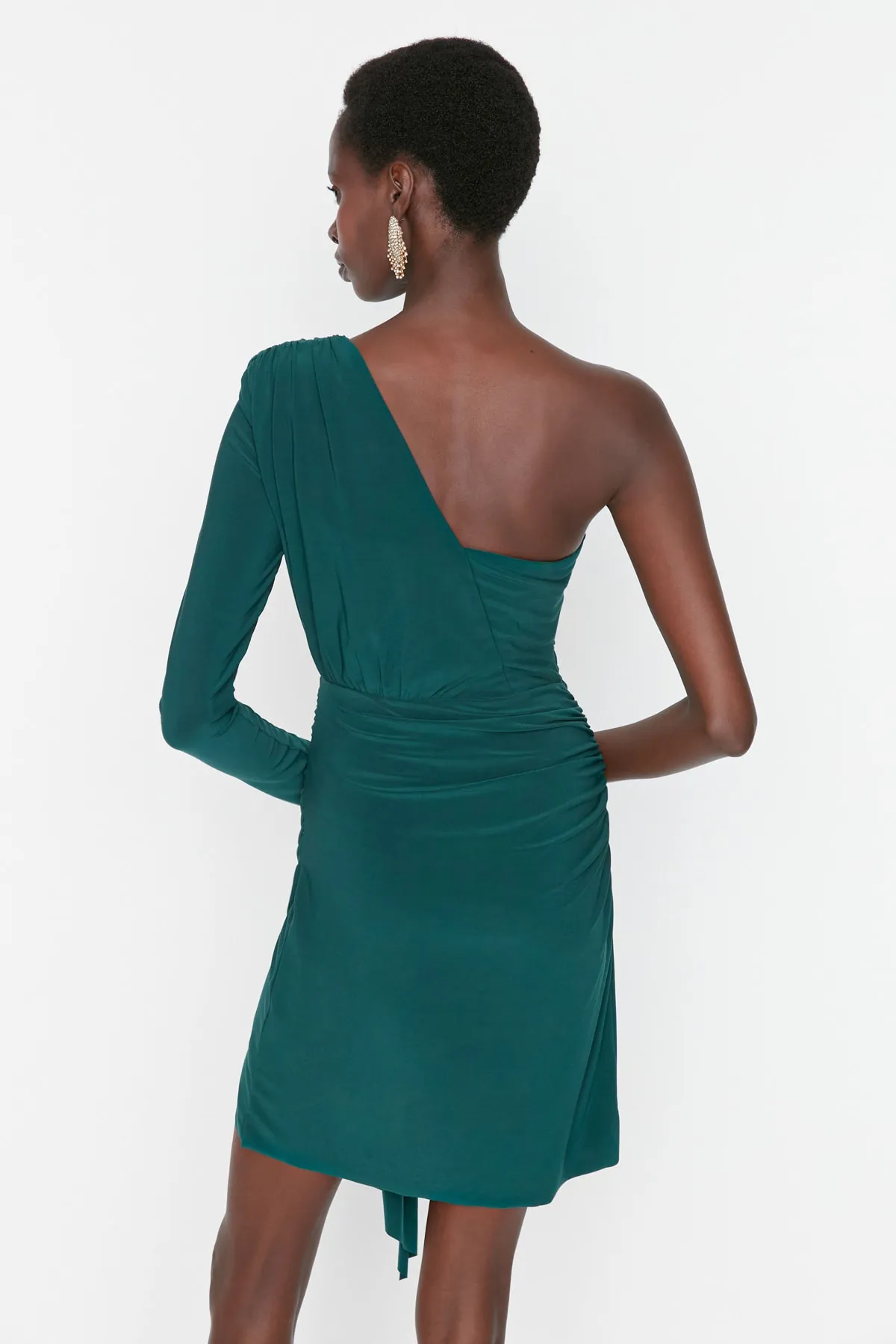 Trendyol Collection  Smaragdgrünes, drapiertes, detailliertes Abendkleid TPRSS21EL0837