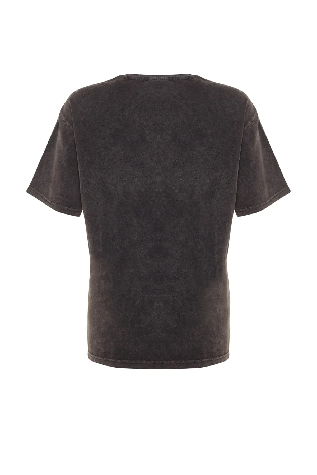 Trendyol Collection  Anthrazitfarbenes Boyfriend-Strick-T-Shirt mit Rundhalsausschnitt aus 100 % Baumwolle mit verblasstem Effekt TWOSS23TS00112