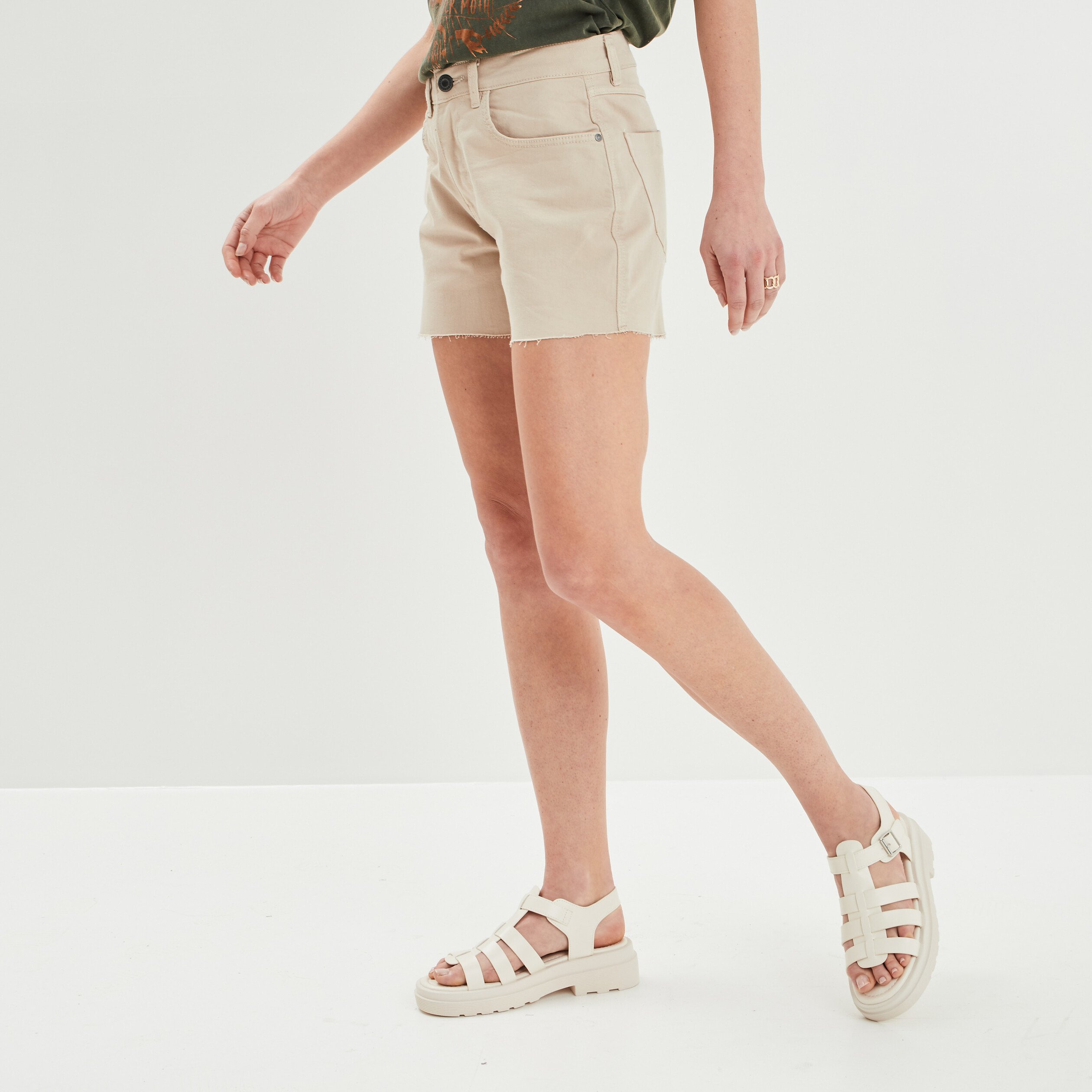 Short ajusté taille haute bords francs beige femme | La Halle