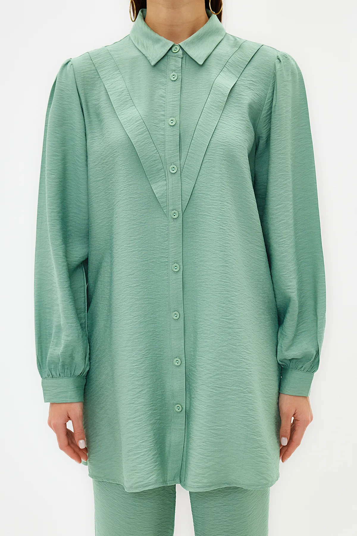 Trendyol Modest  Grüner, gewebter Hemd-Hosen-Anzug in Leinenoptik TCTSS23US00079