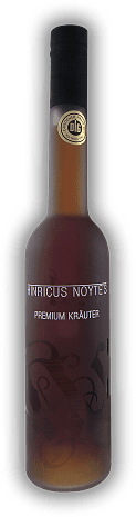 Hinricus Noyte's Premium Kräuter Hinricus Noyte's Premium Kräuter Kräuterlikör hergestellt aus 17 verschiedenen Kräutern. 0,35	 Liter - Vol 38%