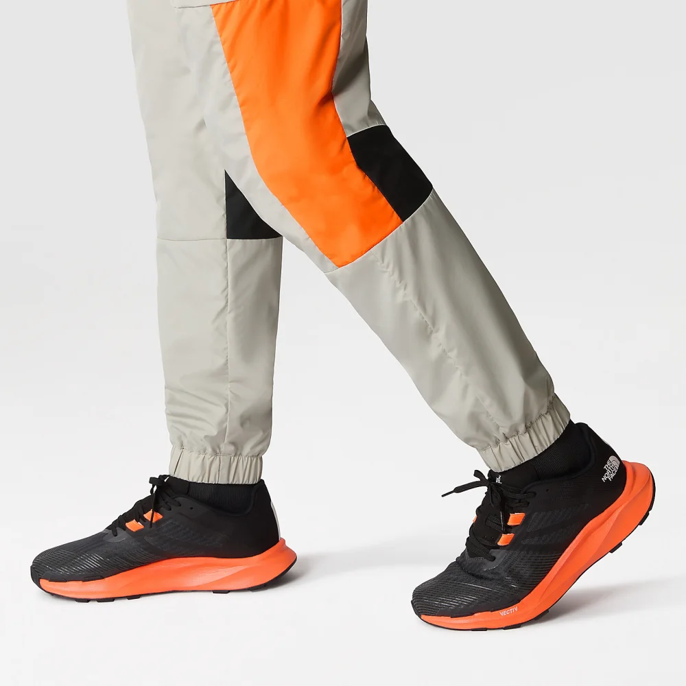 The North Face Vectiv Eminus NF0A4OAWW8D / grau