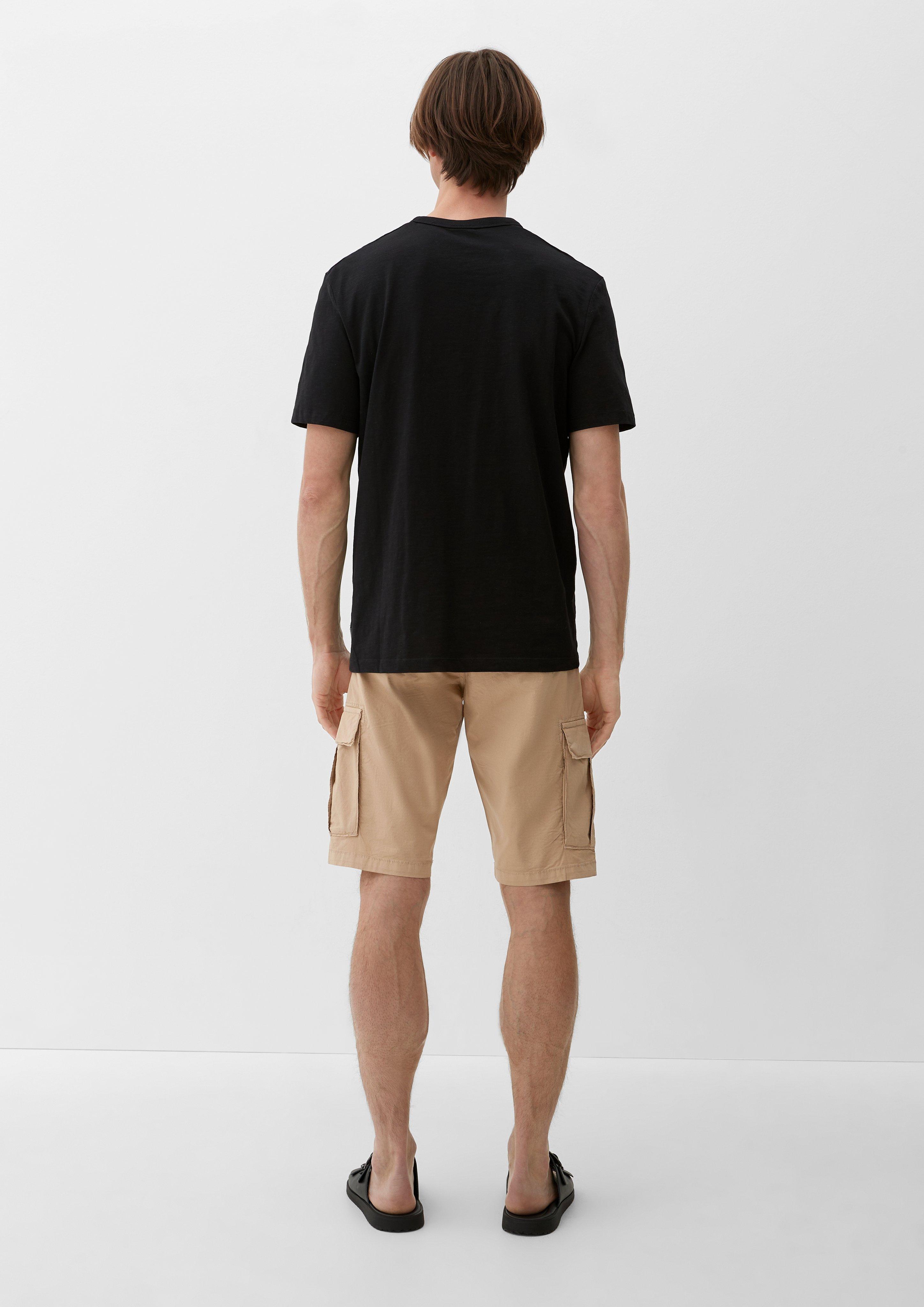 Relaxed: Bermuda mit Cargotaschen  2132921-8411
