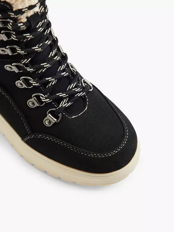 ESPRIT Schnürboots