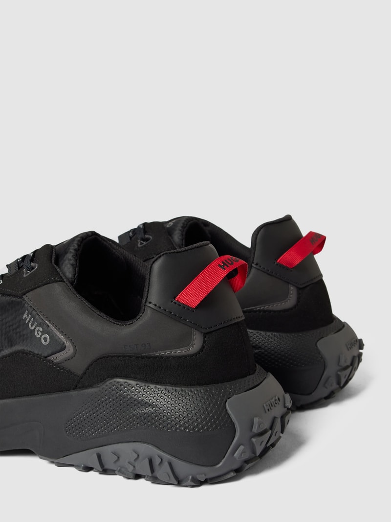 Sneaker mit Label-Print Modell 'GO' in schwarz