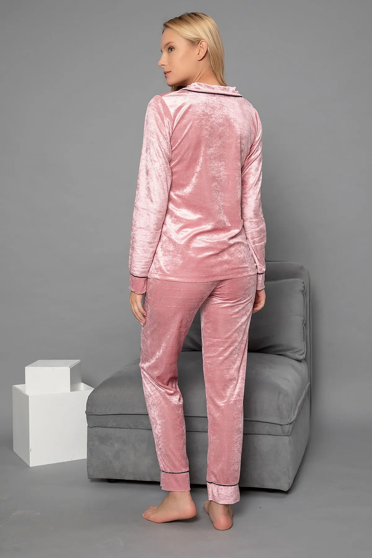 ELİTOL  Pyjama-Set aus Samt mit Knöpfen