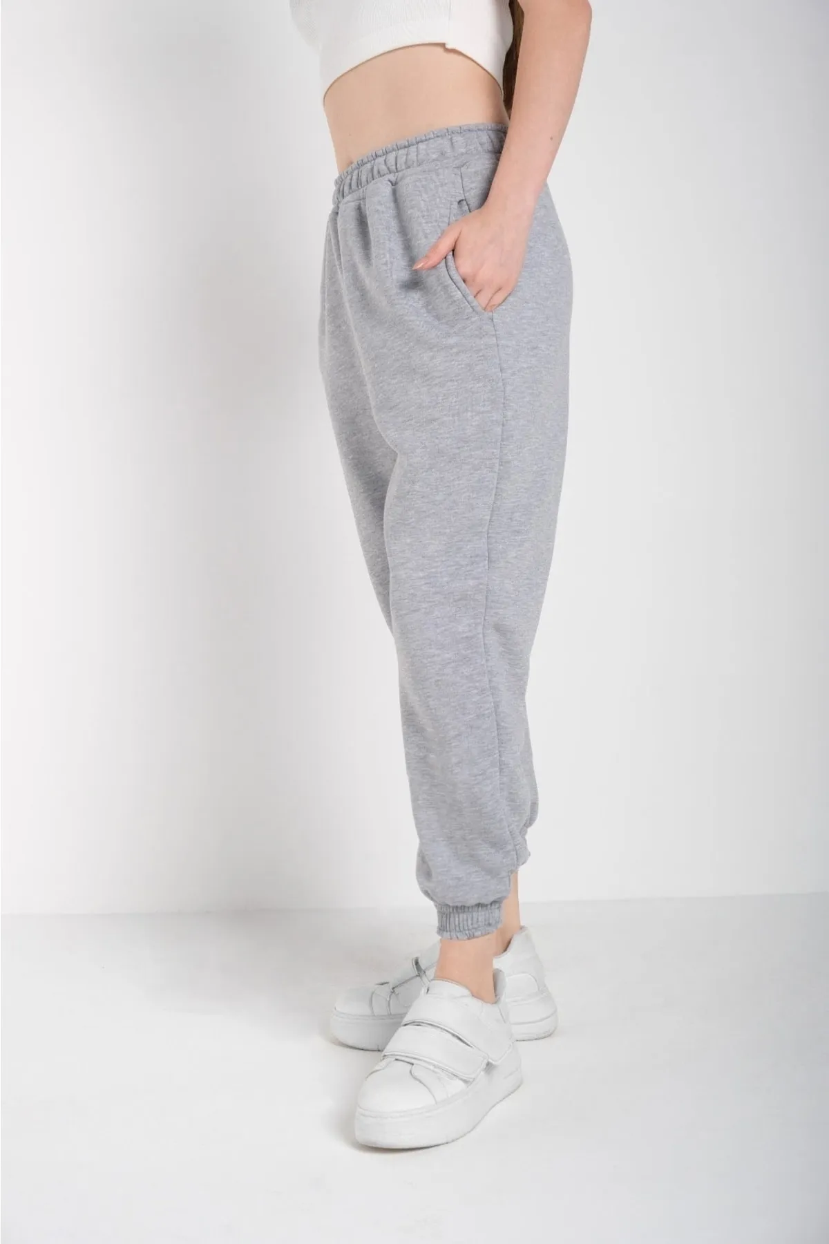 MODAGEN  Graue, einfarbige, elastische Oversize-Jogginghose für Damen