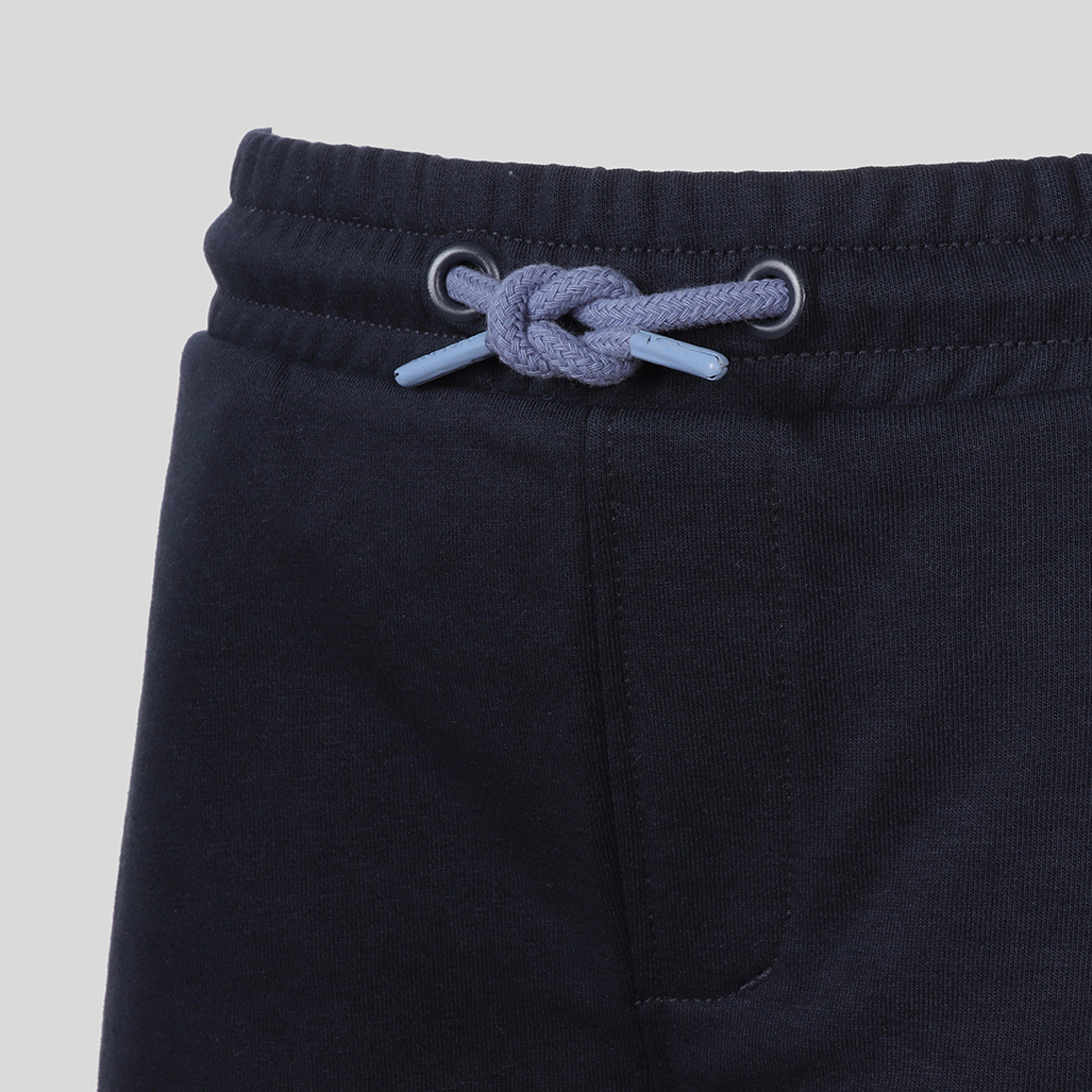 OBOY   Short jogging bleu marine garçon