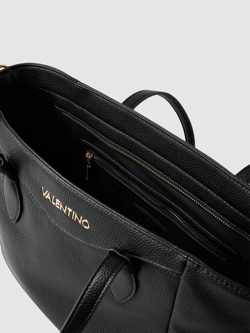 Handtasche mit Label-Detail in schwarz