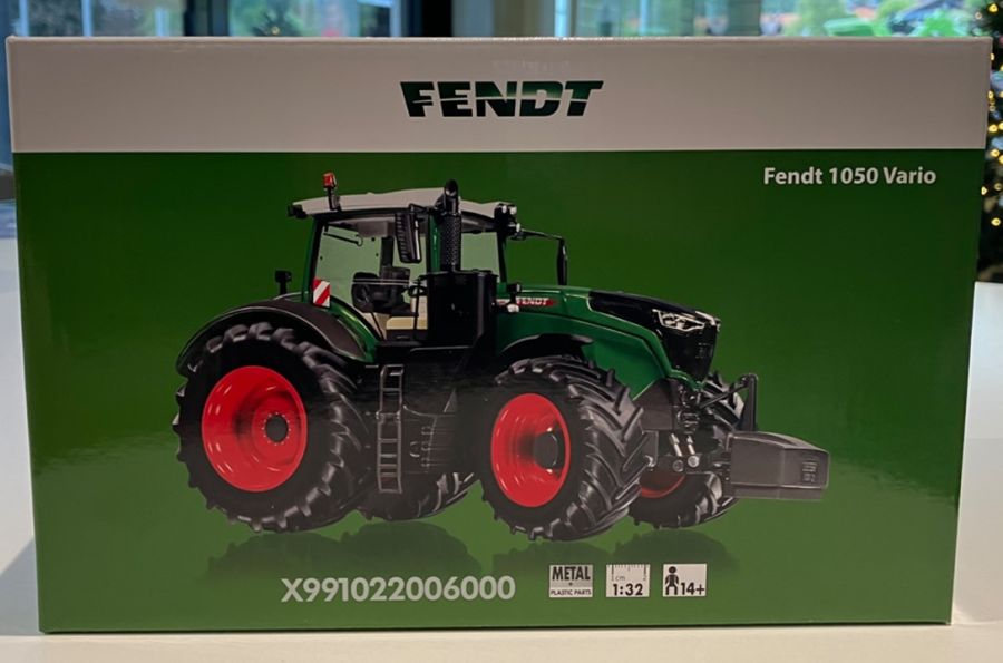 Fendt 1050 Vario: Modellfahrzeug des Jahres 2023 (1:32)