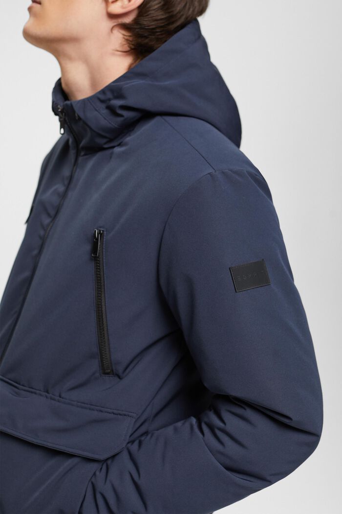 Jacke mit Kapuze