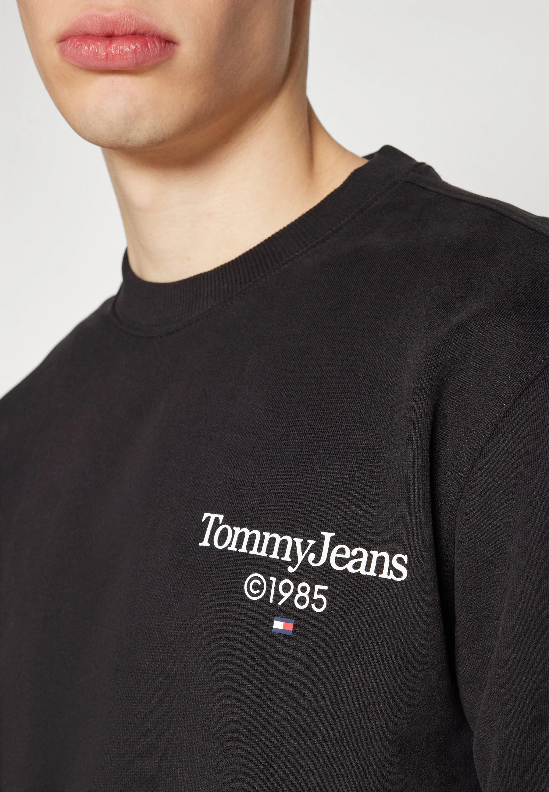 Sudadera Tommy Jeans ENTRY GRAPHIC CREW