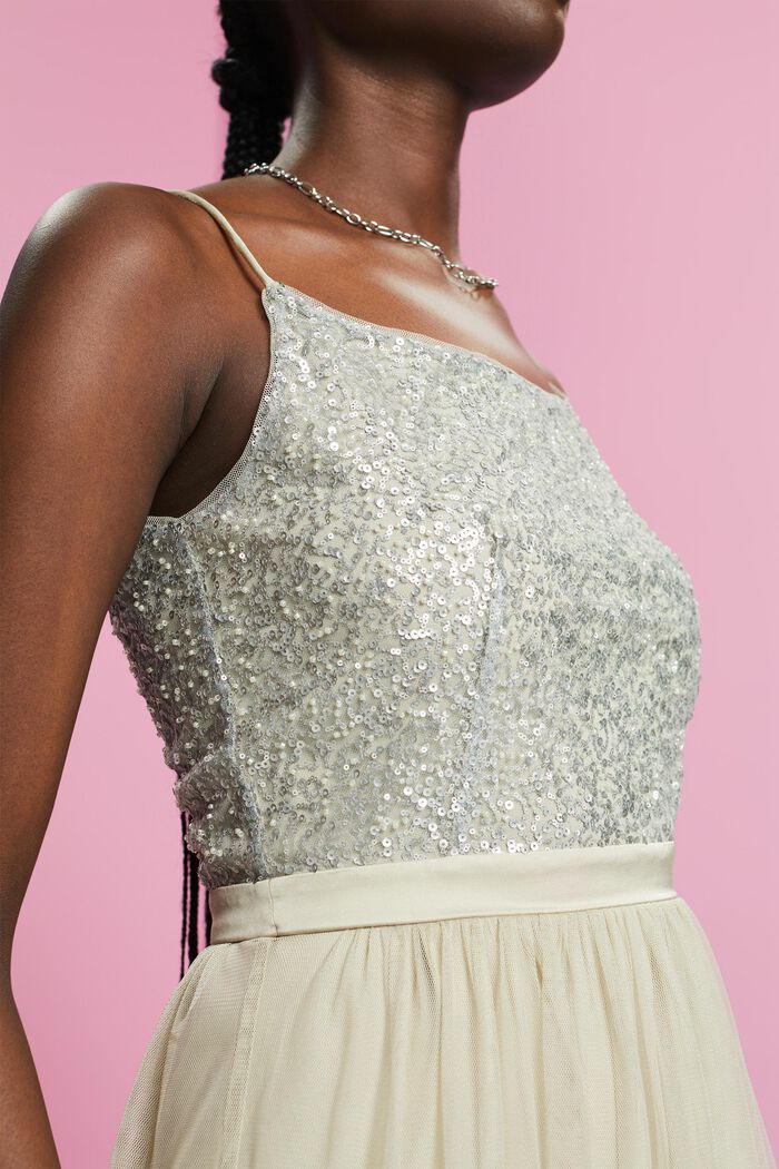 Minikleid aus Mesh mit Paillettentop