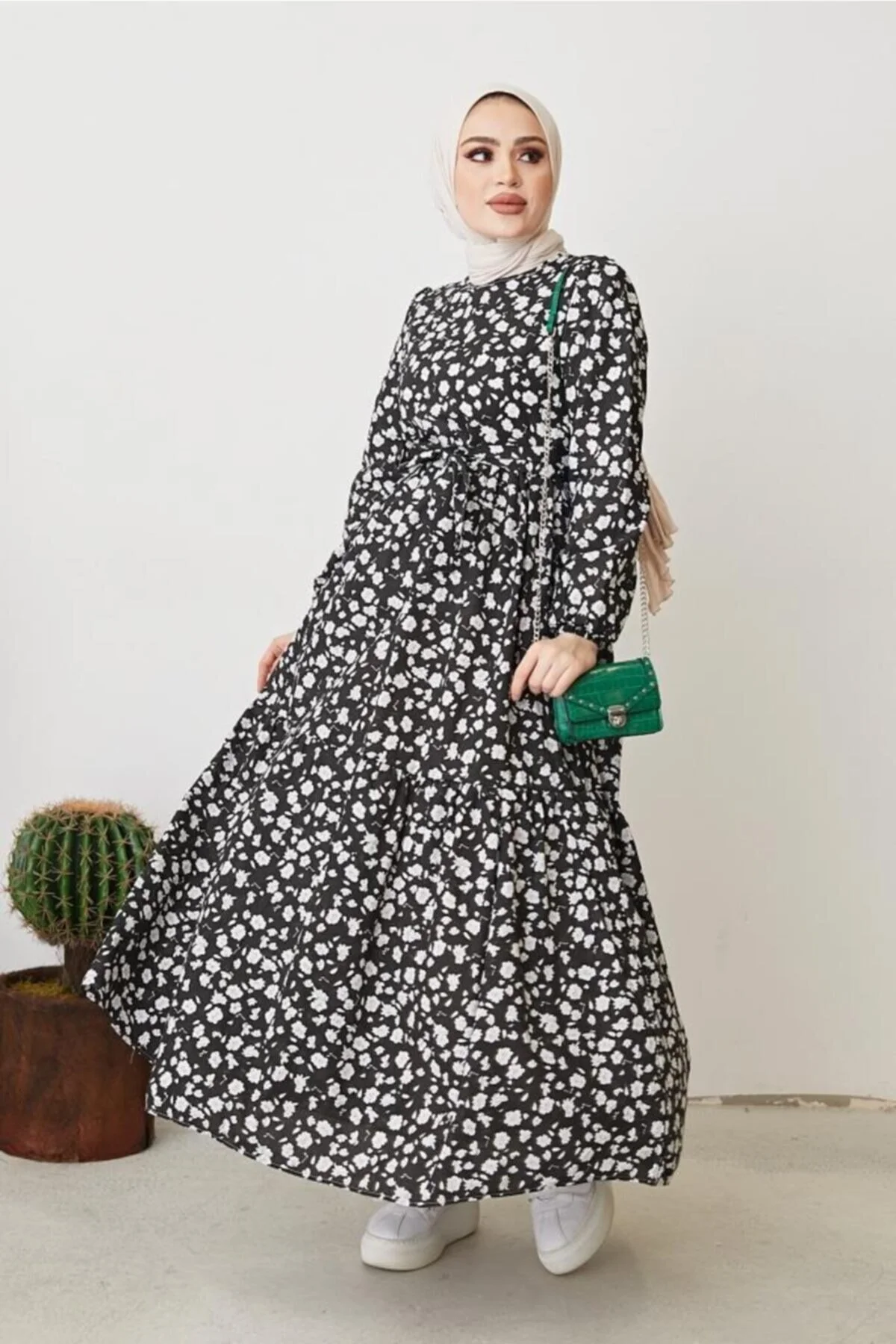 benguen  400 Kleid mit Gänseblümchenmuster