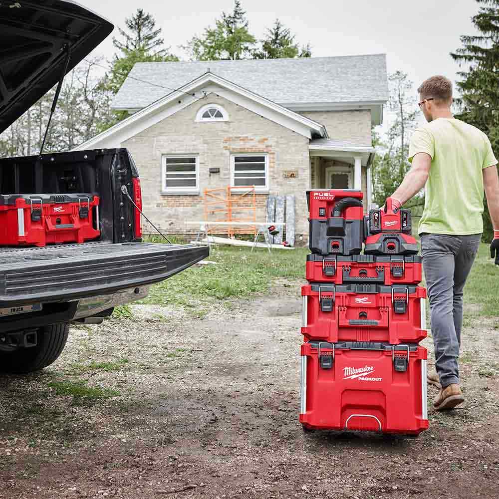 Carregador rápido de 6 estações MILWAUKEE PACKOUT™ M18PC6