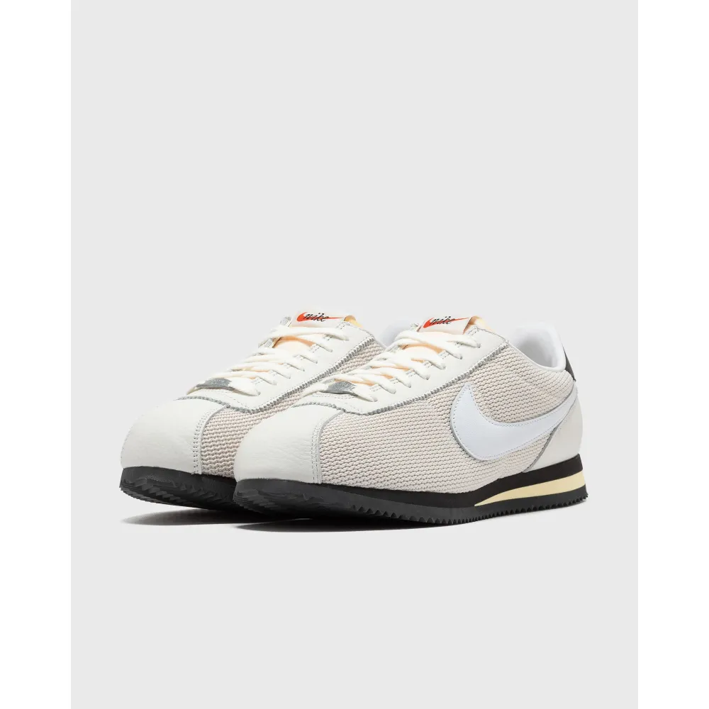 Nike Cortez FZ4630-100 / braun