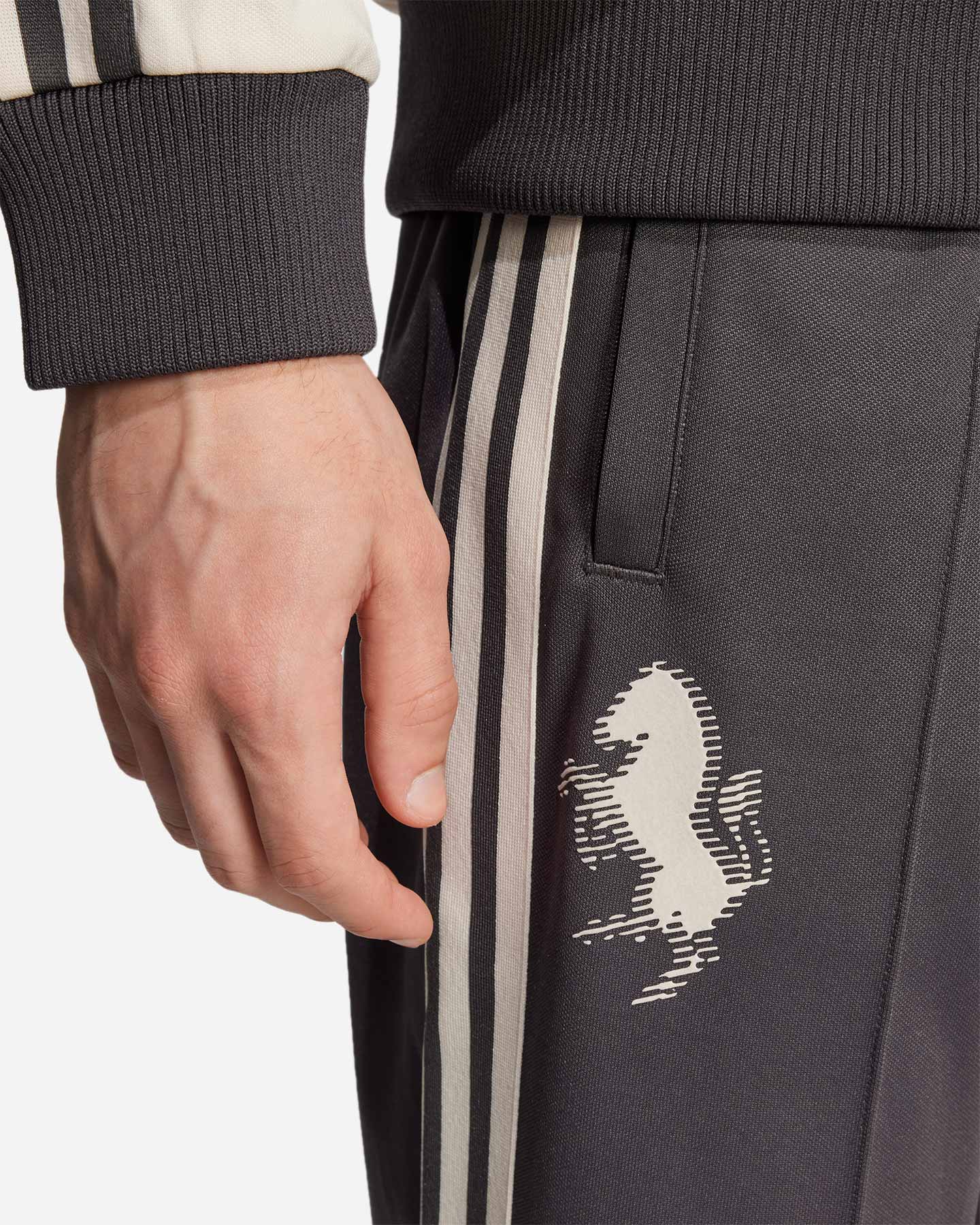 Oficiálne futbalové oblečenie Adidas Juventus 24-25 Og M IY0051
