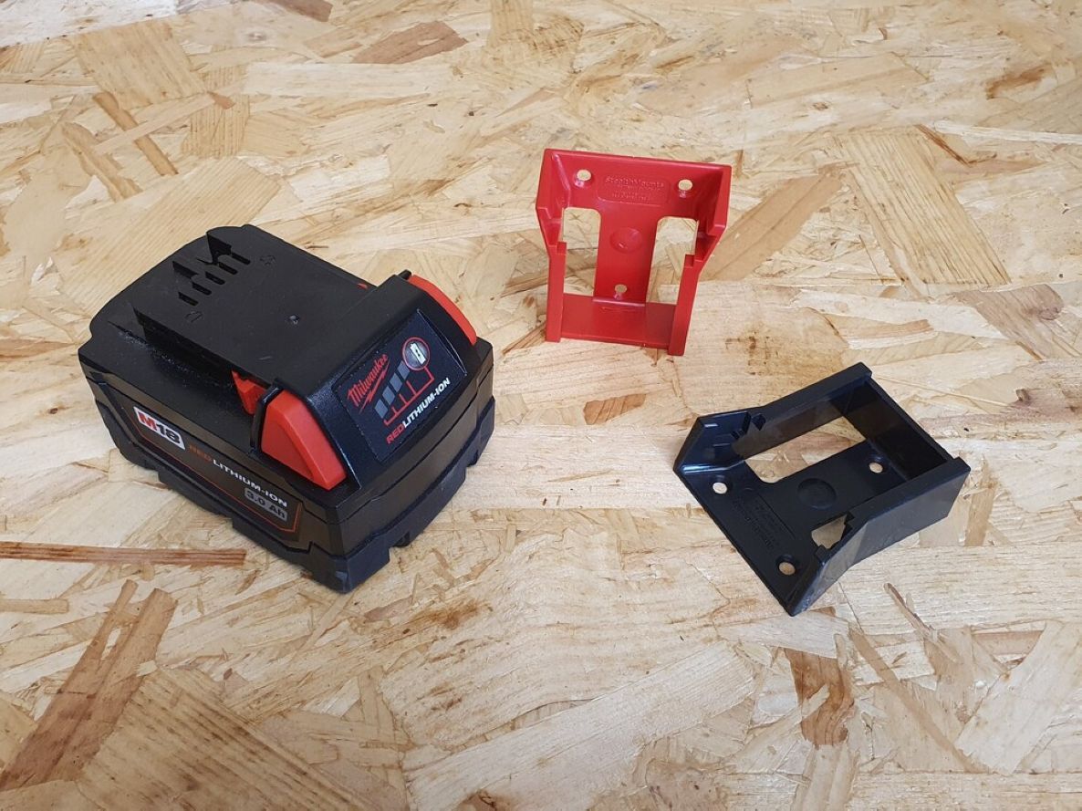 „StealthMounts“ BM-MW18-RED-6 raudoni akumuliatorių laikikliai, skirti „Milwaukee M18 18v“ (6 vnt. pakuotėje)