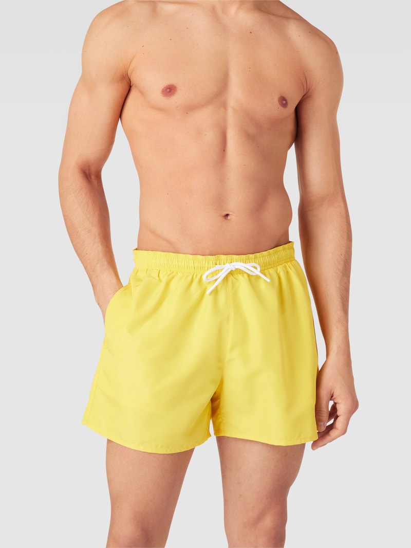 Badehose mit Label-Stitching Modell 'ESSENTIAL' in gelb