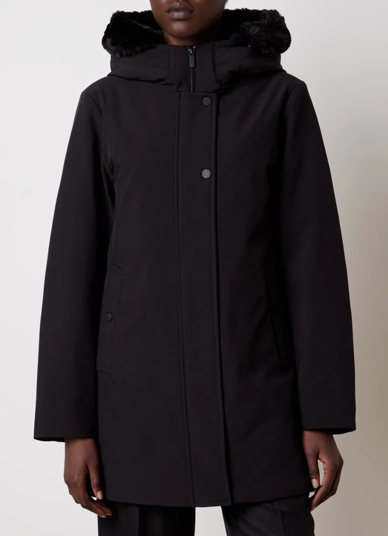 Zateplená parka Woolrich Firth s péřovou výplní a kapucí