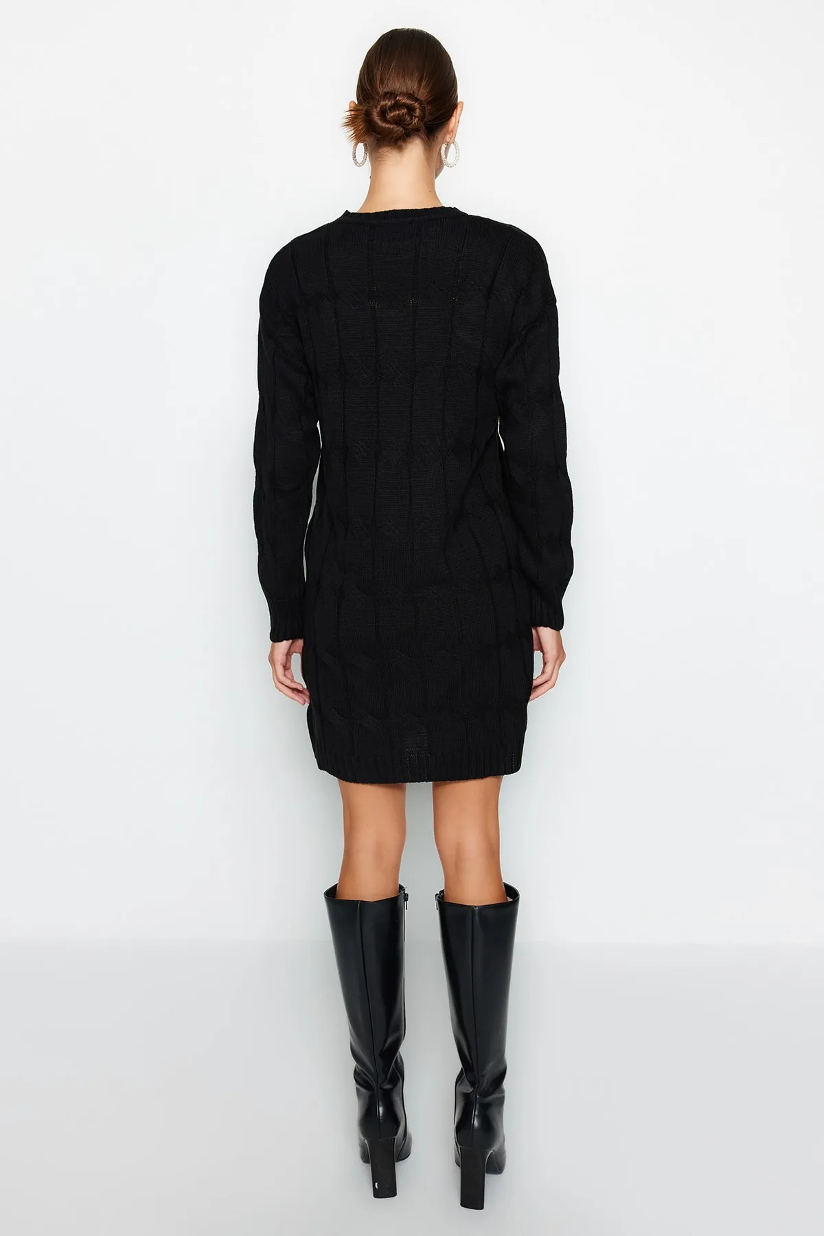 Trendyol Collection  Schwarz Schwarzes Mini-Strickkleid aus Haarstrick TWOAW22EL0027 Kleid TWOAW22EL0027