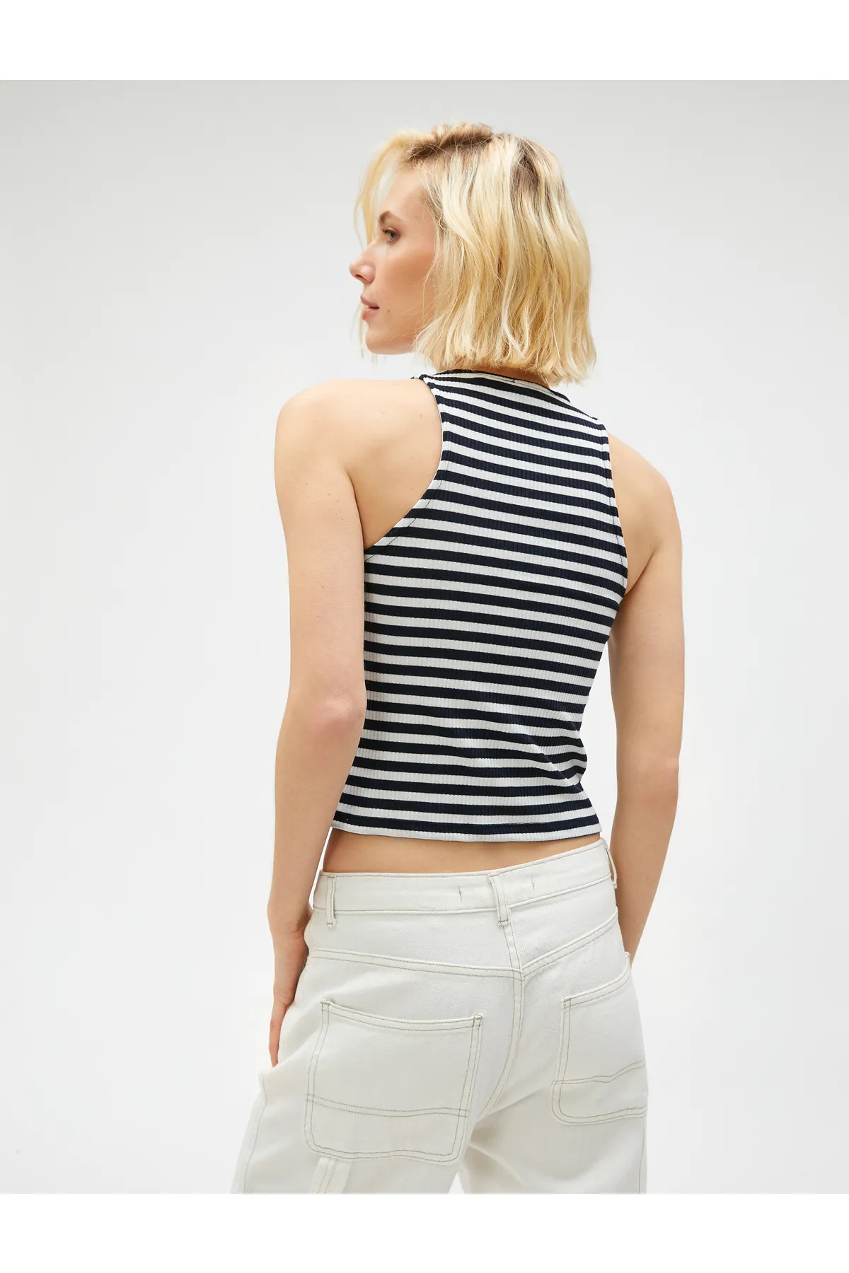Koton  Crop Tank Top mit geripptem Neckholder-Kragen