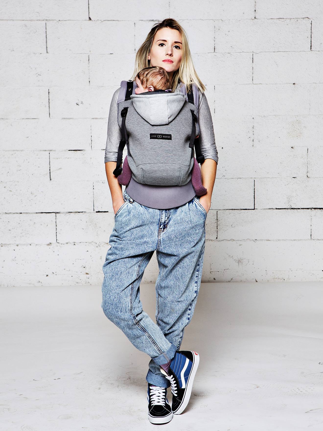 Pack HoodieCarrier + cale-tête et réhausseur LOVE RADIUS gris flanelle