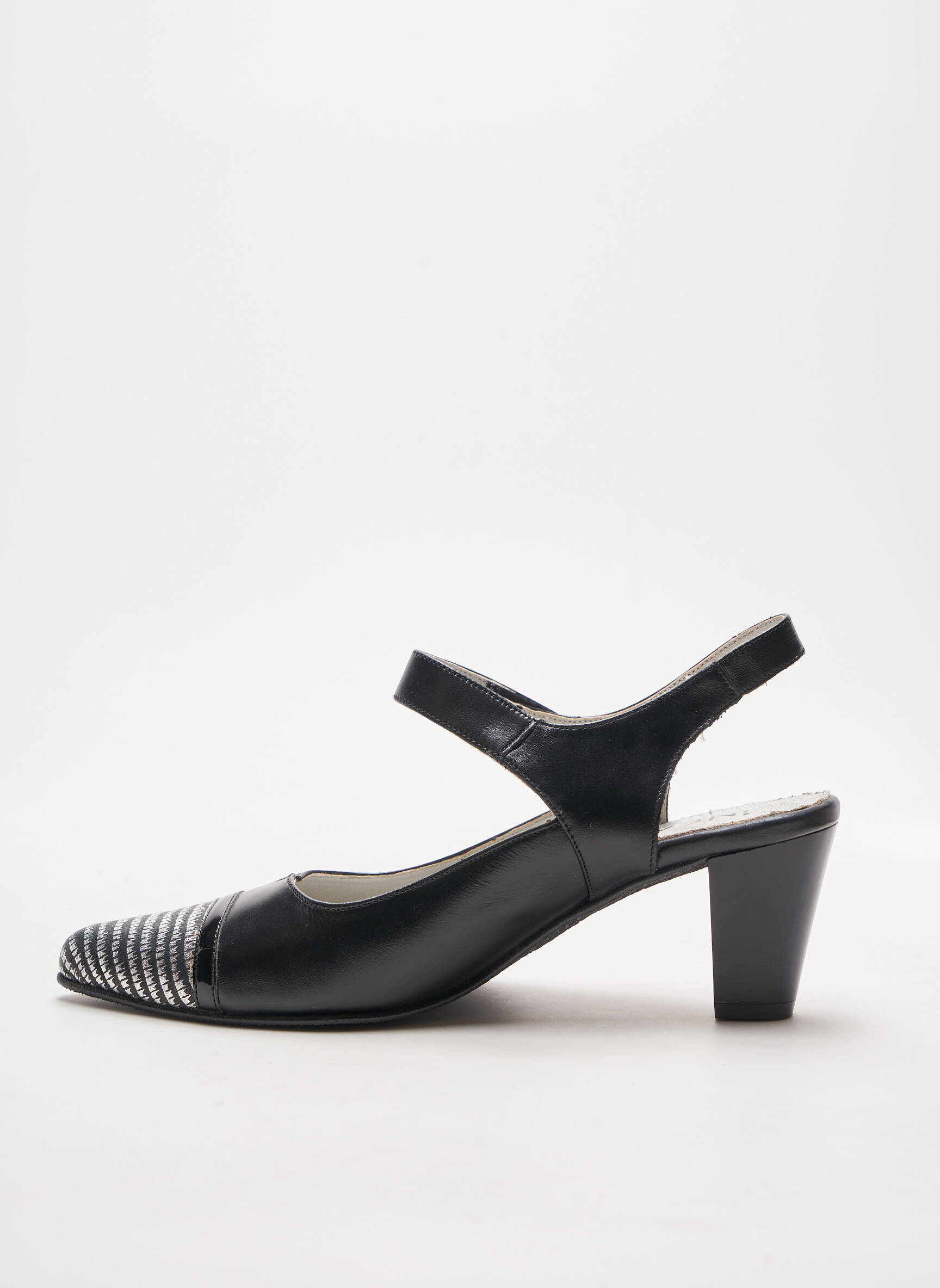 Inea Sandales Nu Pieds Femme couleur noir