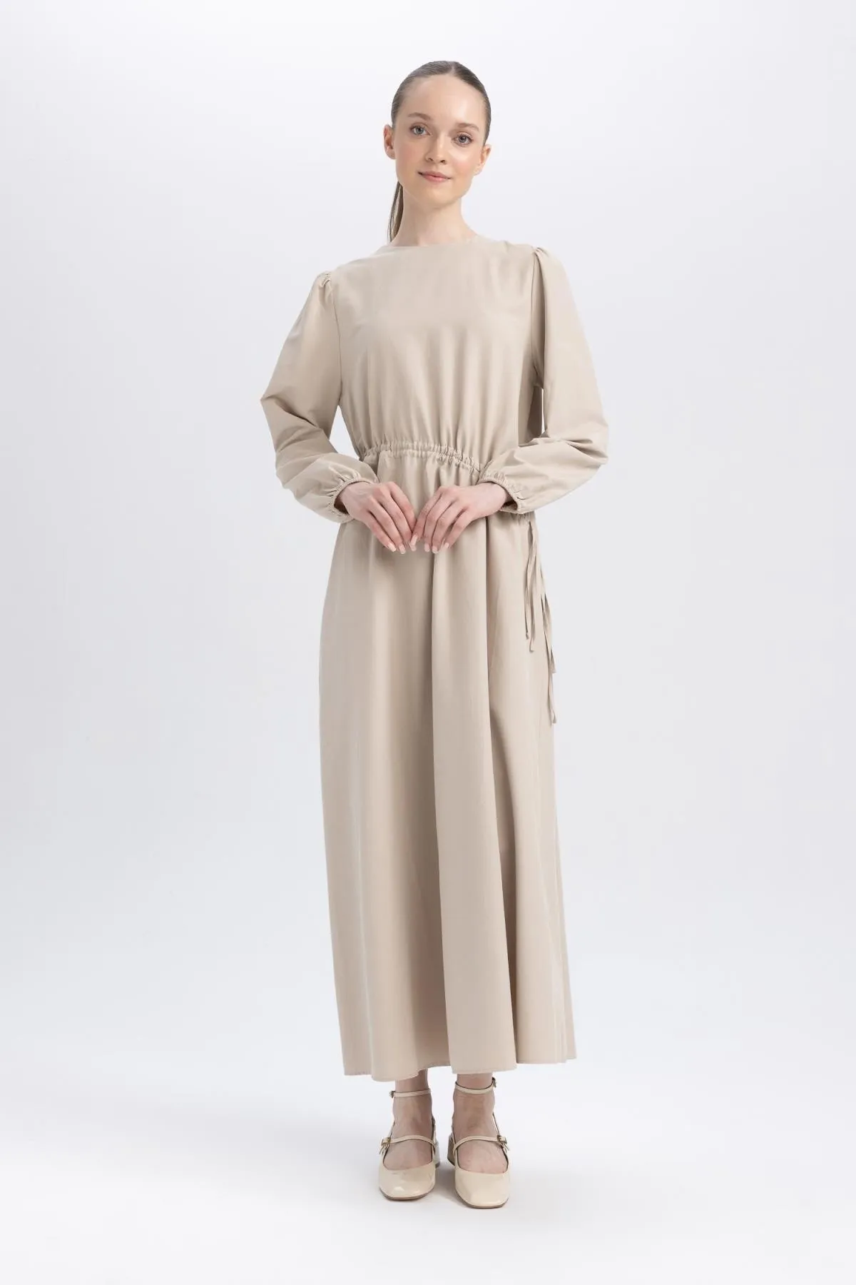 DeFacto  Popeline-Langarmkleid mit normaler Passform und Rundhalsausschnitt