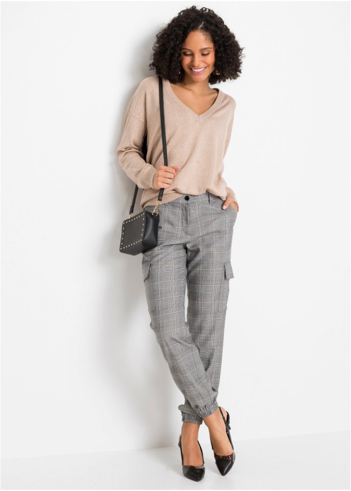 Oversize-Pullover mit V-Ausschnitt